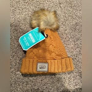 NWT DSG womens pom beanie